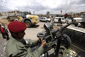 Prosigue la ofensiva contra Al Qaeda en Yemen
