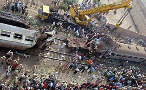 Un tren de pasajeros descarrila a 30 kil&oacutemetros de El Cairo