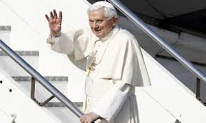 Benedicto XVI se despide de L&iacutebano con un llamamiento a la coexistencia