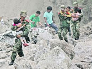 El terremoto en China deja ya 80 muertos y m&aacutes de 700 heridos