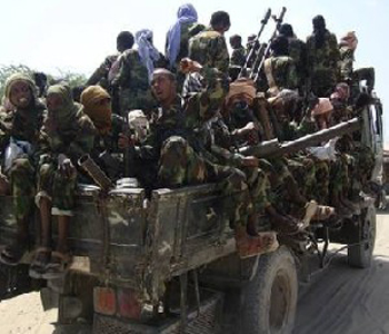 El gobierno somalí combate grupos armados en el sur del país