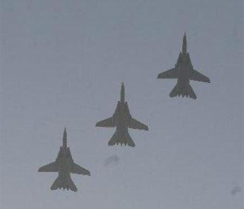 Defensores del cielo de Velayat 4 continúa con éxito 
