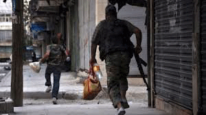 Los palestinos vuelven al campamento “Yarmuk” en Damasco