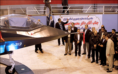 Irán presenta el nuevo caza de combate “Qaher 313”