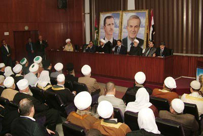 Religiosos y docentes contra el terrorismo y la ideología takfirí