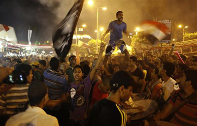 Choques entre seguidores de Mursi y policías en El Cairo
