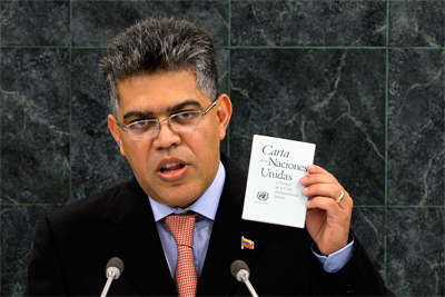 Canciller venezolano: ONU siga “oliendo a azufre”
