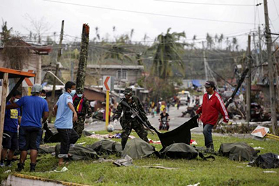Asalto a un almacén de arroz en Filipinas