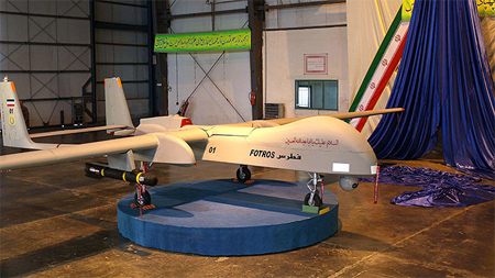 Irán desvela su drone de combate capaz de volar 30 horas