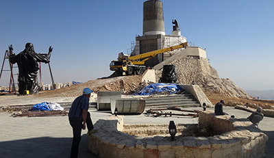 Una gigantesca estatua de Jesús en Siria