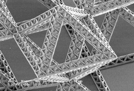 Un nuevo material superfuerte y ligero