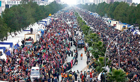 Sharif amenaza con desalojar a los manifestantes acampados en Islamabad