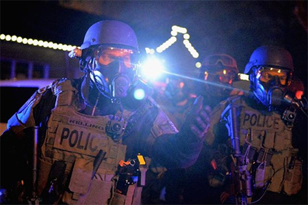 Indignación en Ferguson tras conocerse el fallo del caso Brown