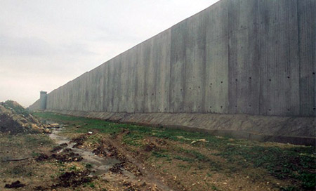 La UE se esconde detrás de otro “muro de vergüenza”
