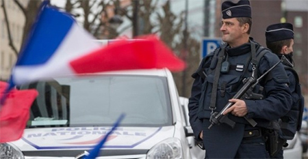 Supuestos terroristas detenidos en Francia y Gran Bretaña
