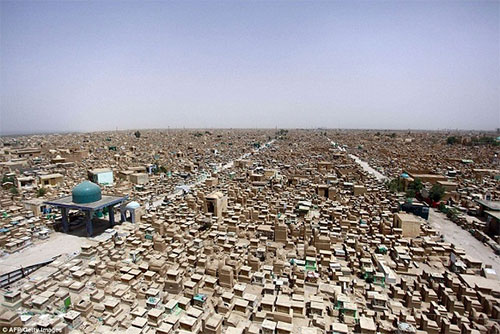 Impresionantes imágenes del cementerio más grande del mundo