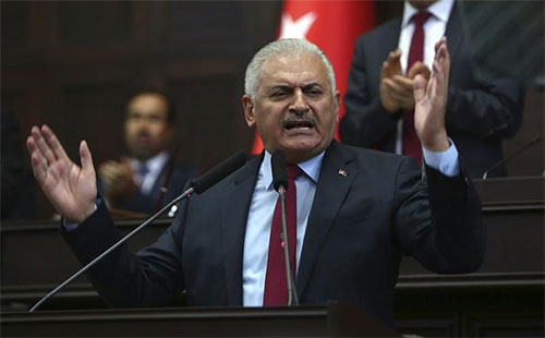 Turquía acusa al gobierno de Obama de apoyar el terrorismo en Siria