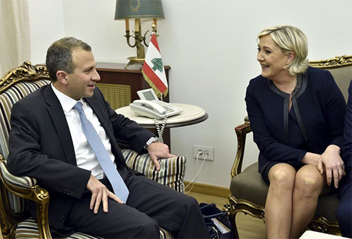 Marine Le Pen dice desde Beirut que “no existe alternativa al régimen” de Al Assad