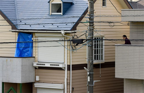 Hallan nueve cuerpos, dos de ellos decapitados, en un apartamento de Tokio