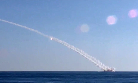 Rusia lanza misiles de crucero Kalibr contra objetivos terroristas en Siria 