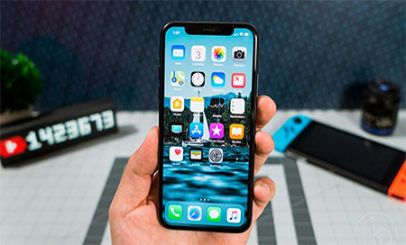 La última actualización de los iPhone disminuye en un 50% su velocidad