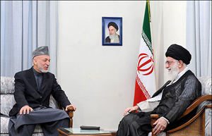 IMAM KHAMINEI RECIBIÓ EL PRESIDENTE AFGANO, HAMID KARZAI, Y SU DELEGACIÓN