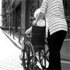 Criminales cuidan a ancianos en Reino Unido