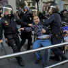 Choques entre manifestantes y policías en el centro de Madrid