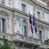 Francia solicitó reforzar la seguridad de sus embajadas en Europa