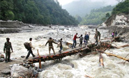 India: Casi 6.000 desaparecidos durante inundaciones de junio
