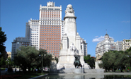 Santander recibe una oferta de 260 millones por el Edificio España de Madrid