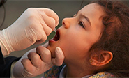 Niños víctimas de vacunas contaminadas