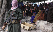 La milicia Al-Shabab secuestra autobús y mata a 28 personas en Kenia