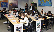 Indignaci&oacute;n en Francia por un plan del gobierno en ense&ntilde;ar &aacute;rabe en las escuelas