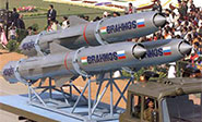 India prueba con &eacute;xito misil de crucero supers&oacute;nico BrahMos