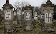 Las esv&aacute;sticas &ldquo;invaden&rdquo; un cementerio jud&iacute;o en Francia