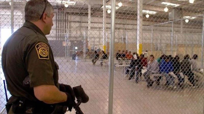 Agentes de EEUU cometen 4556 abusos sexuales contra ni&ntilde;os migrantes