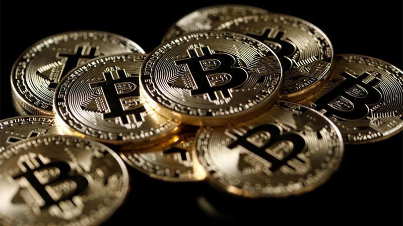El bitc&oacute;in cae por debajo de los 10.000 d&oacute;lares