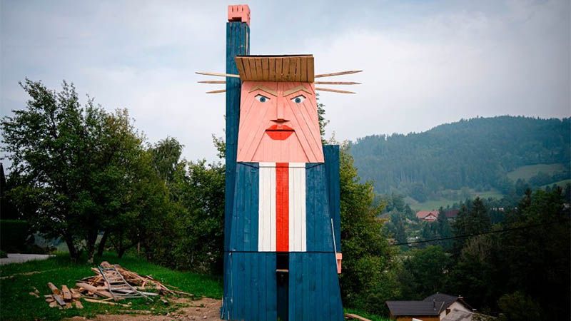 Incendian una estatua sat&iacute;rica de Donald Trump en Eslovenia, tierra natal de Melania