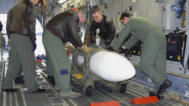 Soldados de Estados Unidos revelan sitios nucleares en Europa