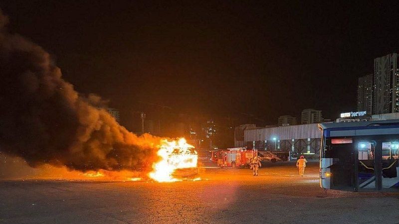 Fuertes explosiones en aparcamientos de autobuses cerca de Tel Aviv