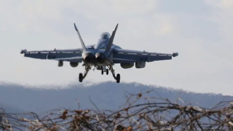 Avi&oacute;n militar surcoreano lanza por error ocho bombas y hiere a seis civiles