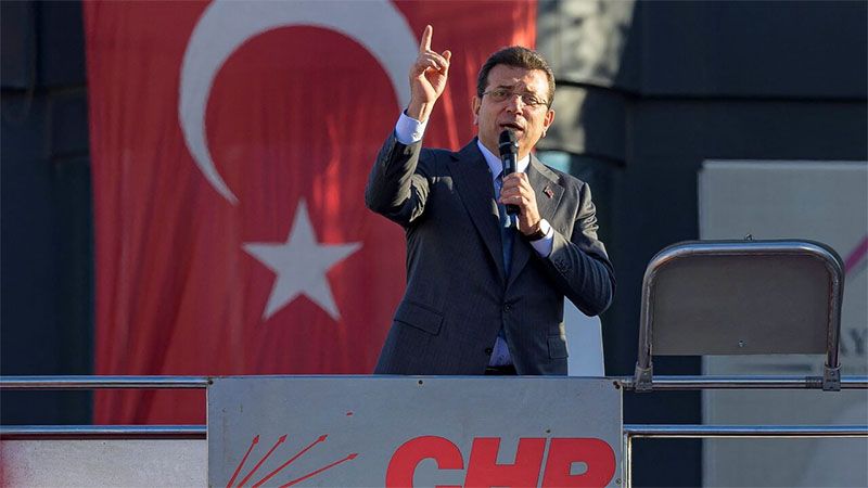 La oposici&oacute;n turca tilda de &ldquo;golpe de Estado&rdquo; el arresto del alcalde de Estambul