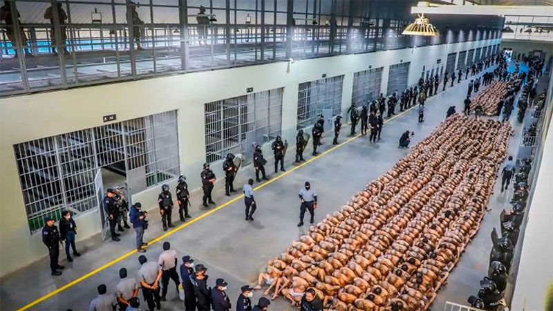 Bukele planea duplicar el tama&ntilde;o de la megac&aacute;rcel que alberga a inmigrantes