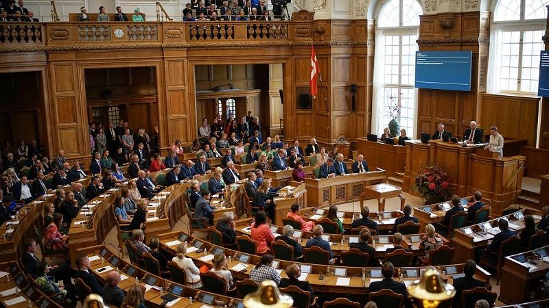 Dinamarca: El Parlamento aprueba un proyecto de ley para permitir bases militares estadounidenses