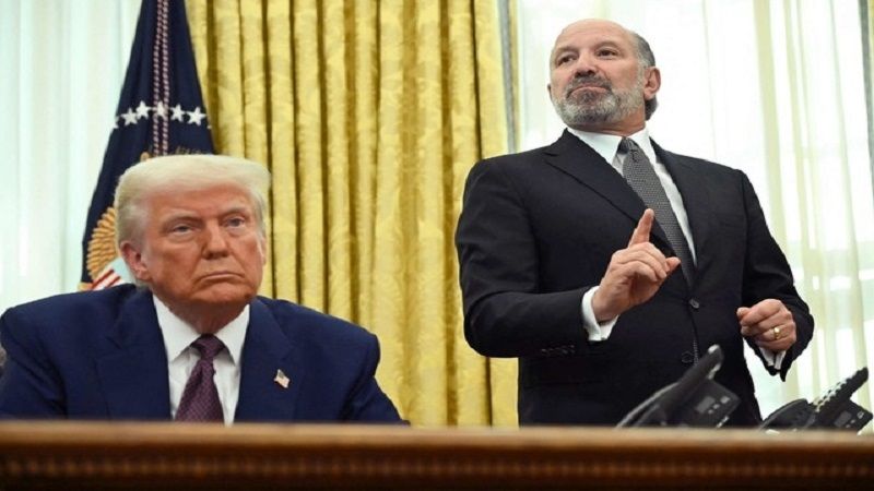 EEUU: El secretario de Comercio admite haber comido con Epstein de camino a su isla privada
