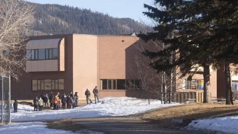 Canada se encuentra de luto tras el tiroteo en una escuela que dej&oacute; nueve muertos