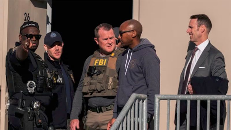 FBI despide a agentes que investigaron documentos clasificados de Trump