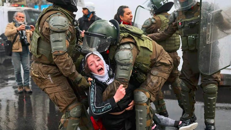 Casi 300 detenidos en Chile en protestas por el aniversario del golpe de Pinochet