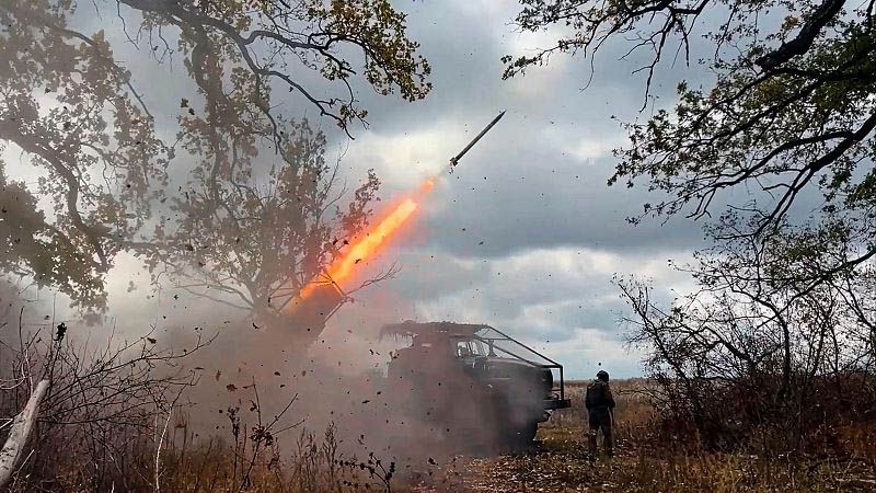 Rusia lanza ataque masivo contra objetivos militares de Ucrania